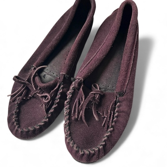 Minnetonka Moccasins Deep Purple Slip On Size 10 Suede - Picture 1 of 6